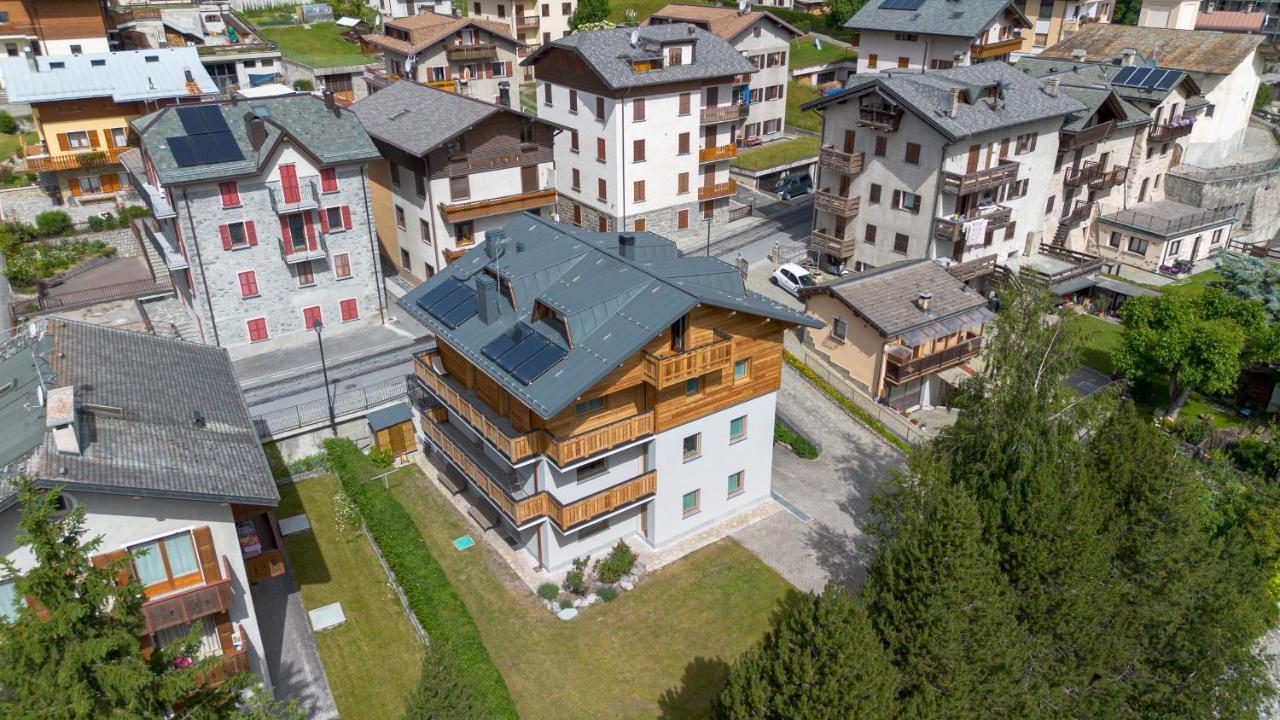 La Casa Di Armando Aparthotel Bormio Buitenkant foto