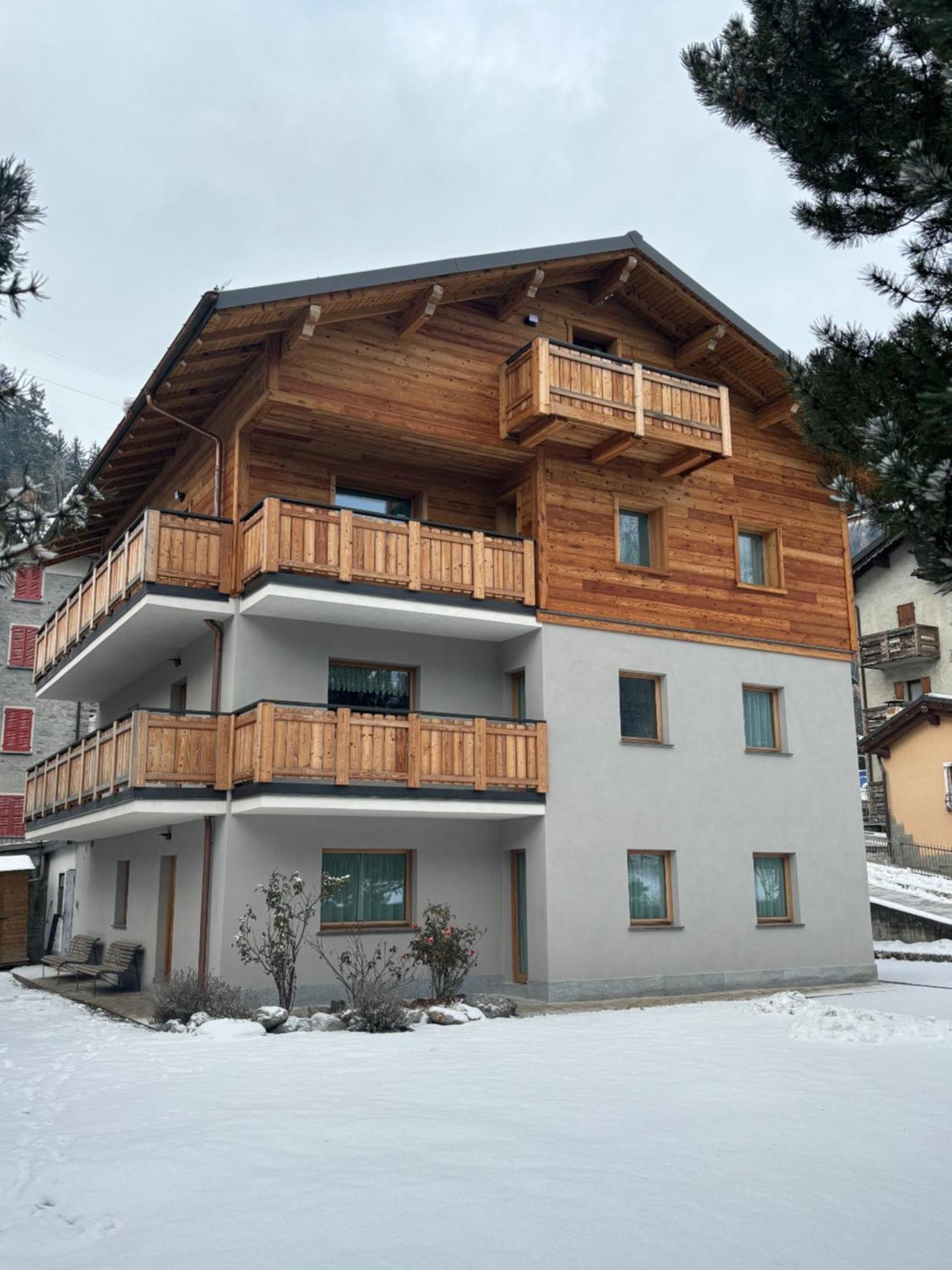 La Casa Di Armando Aparthotel Bormio Buitenkant foto