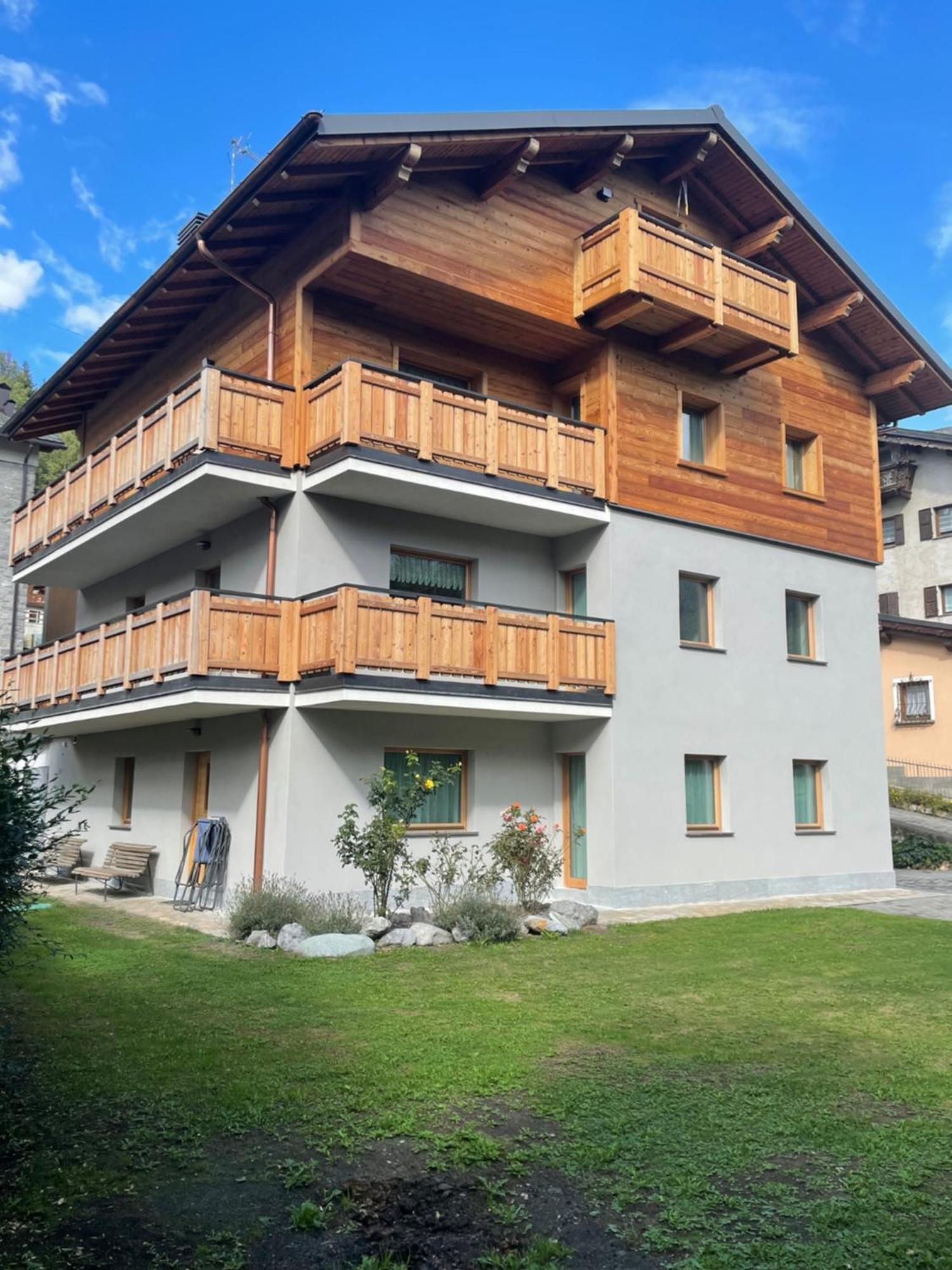 La Casa Di Armando Aparthotel Bormio Buitenkant foto